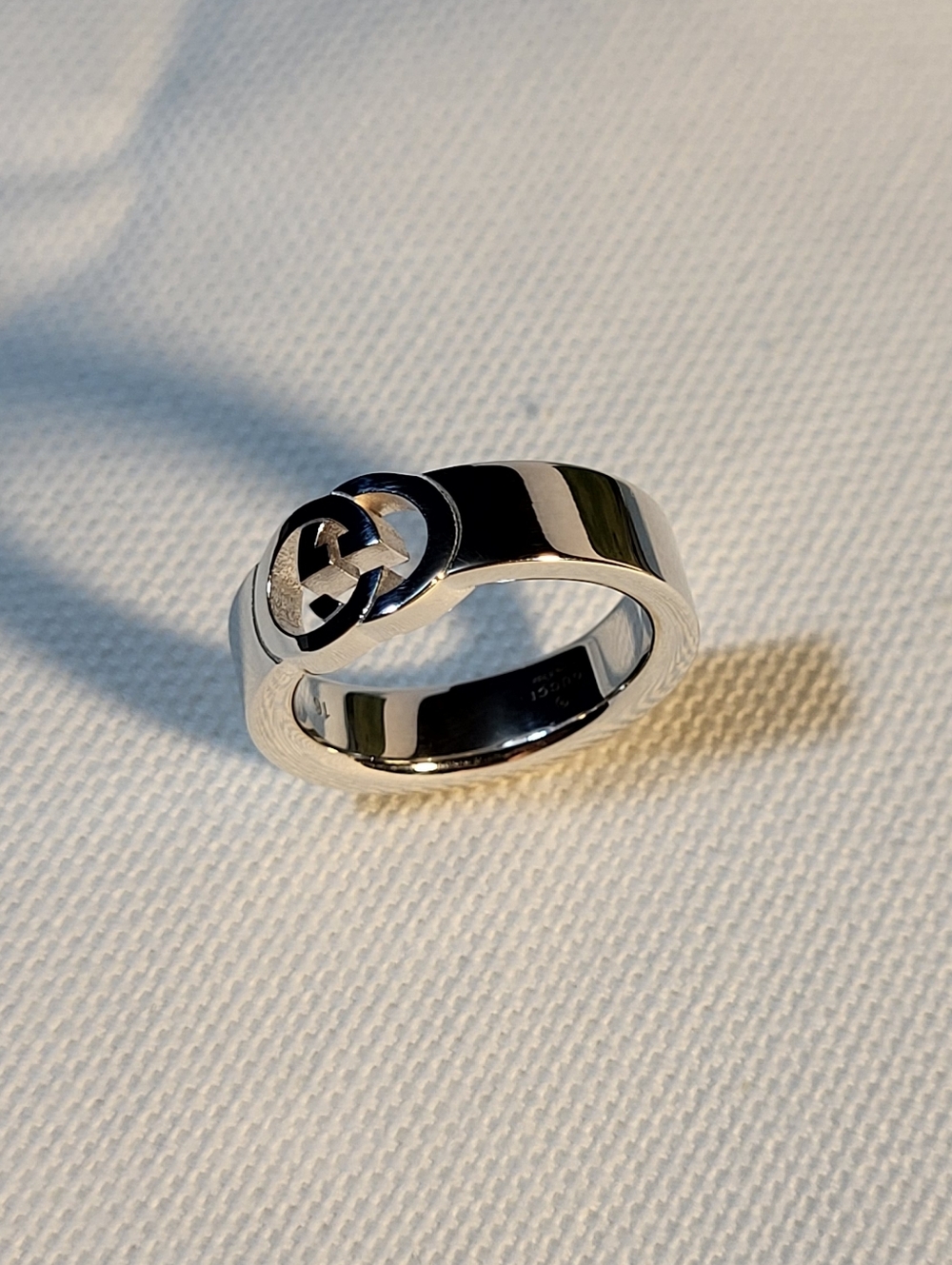 Gucci Silver Interlocking G Ring with Box. #110 - Picture 4 of 8